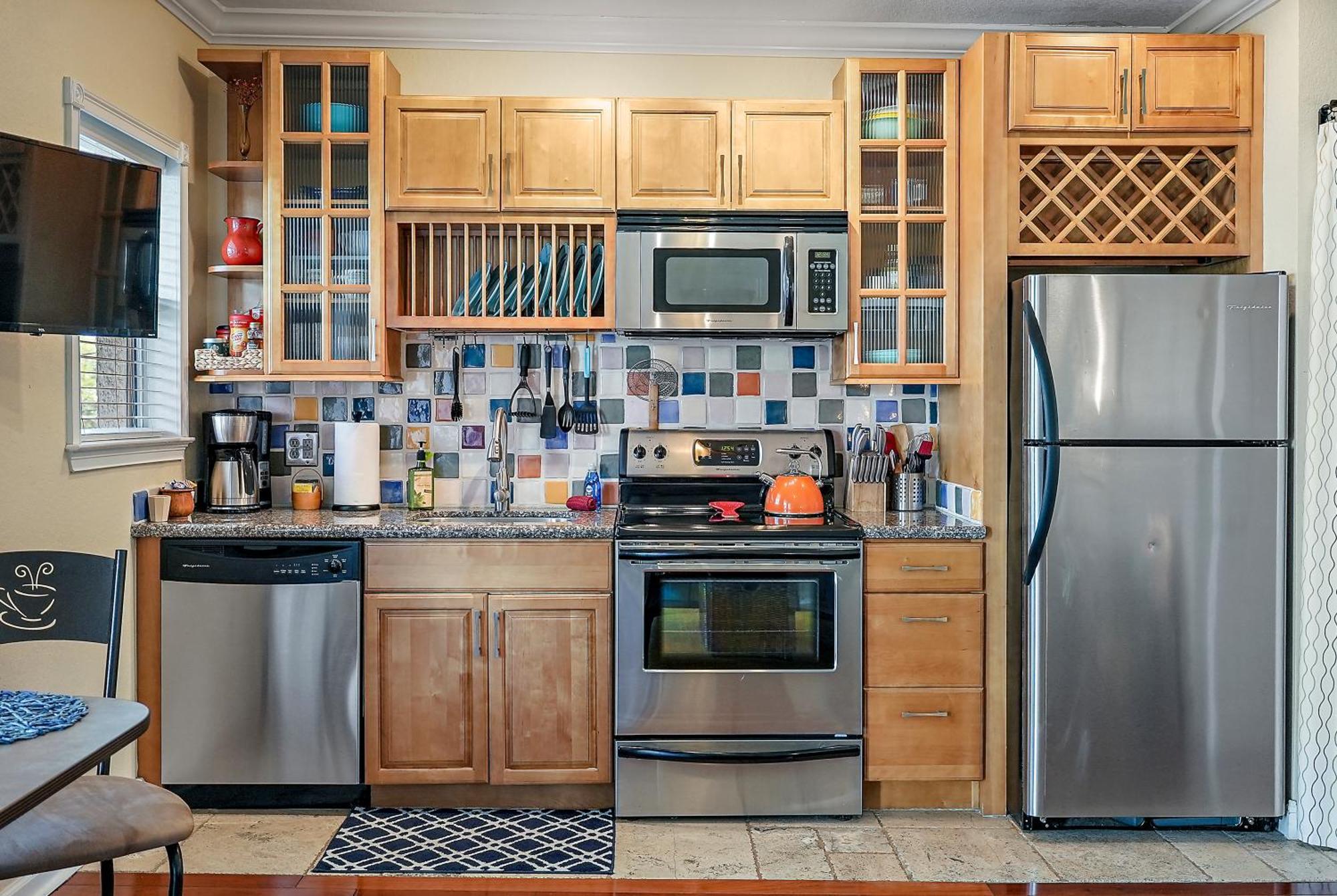 Wine-Dine-Sunshine Cozy Flat In The Heart Of Dtsp Villa St. Petersburg Kültér fotó