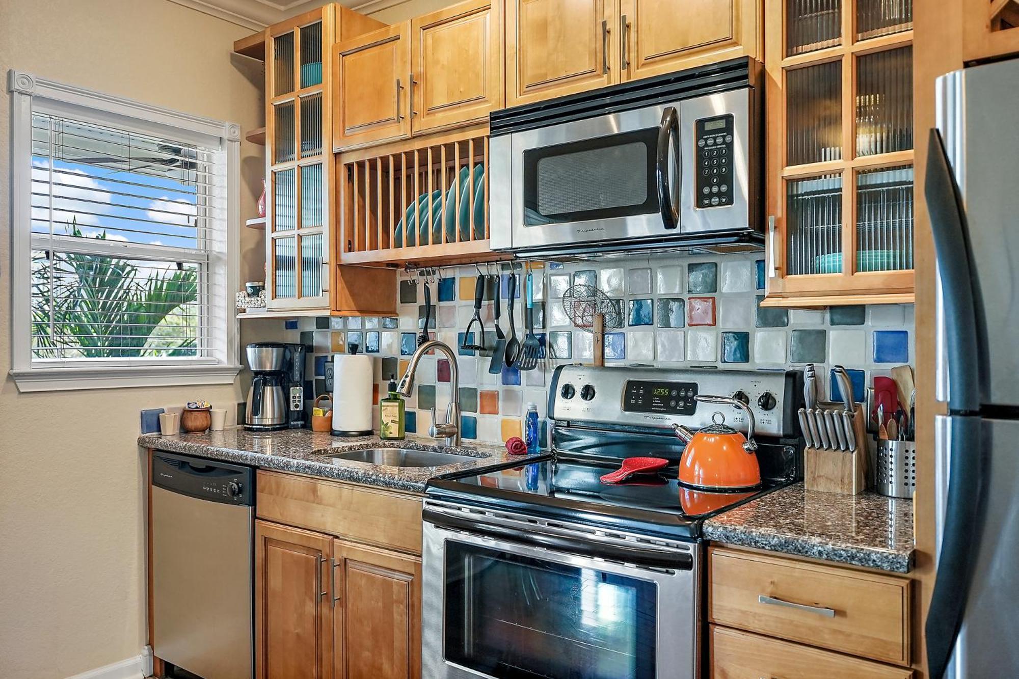 Wine-Dine-Sunshine Cozy Flat In The Heart Of Dtsp Villa St. Petersburg Kültér fotó