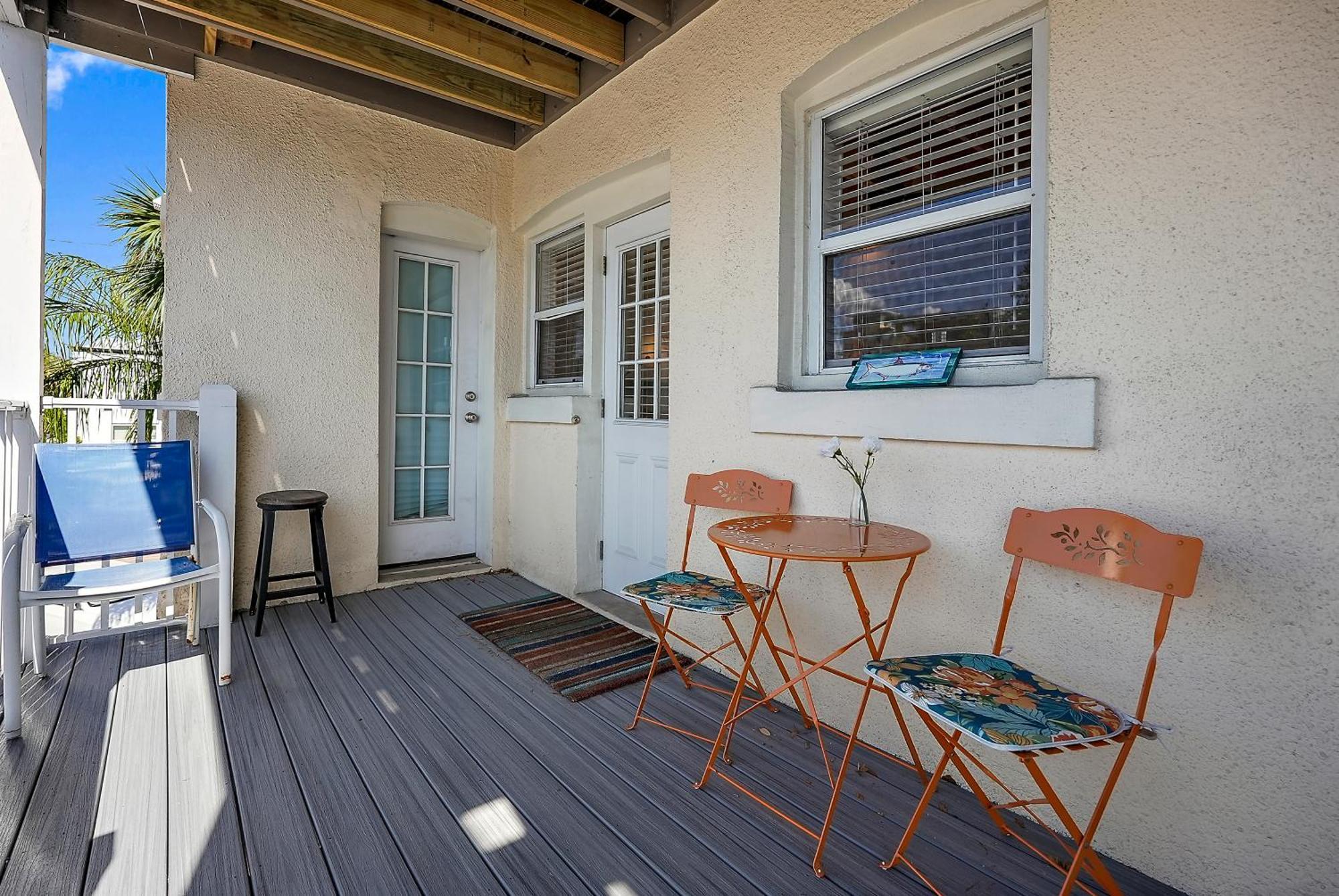 Wine-Dine-Sunshine Cozy Flat In The Heart Of Dtsp Villa St. Petersburg Kültér fotó