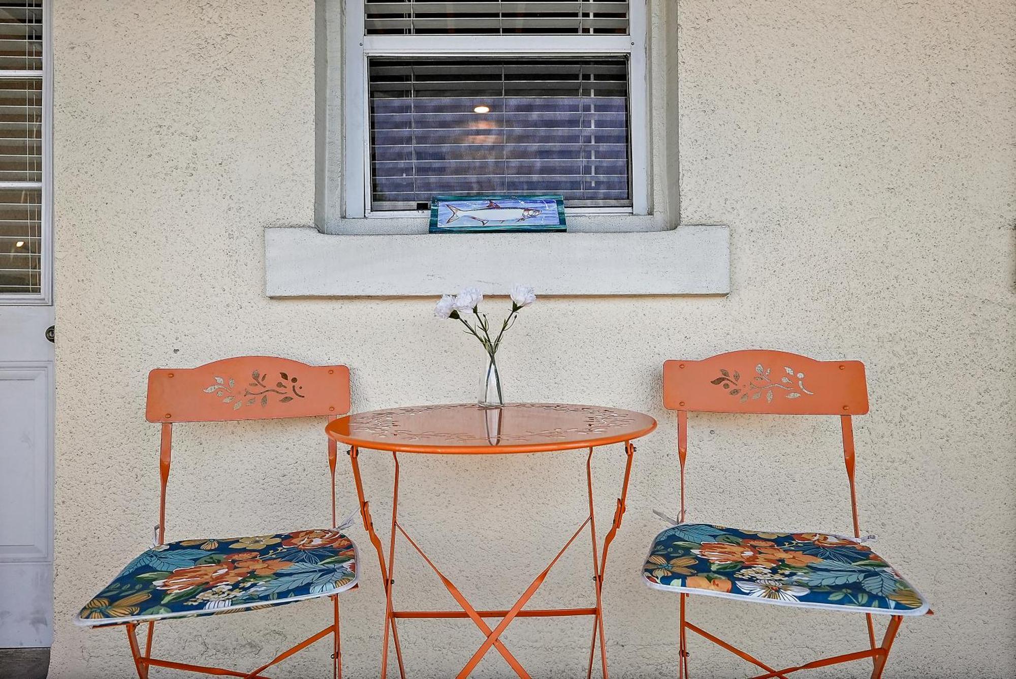 Wine-Dine-Sunshine Cozy Flat In The Heart Of Dtsp Villa St. Petersburg Kültér fotó